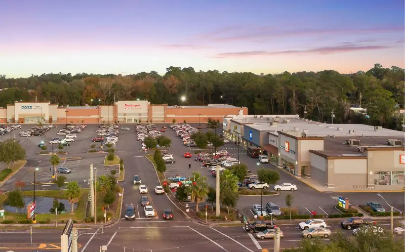 Cobalt Real Estate Solutions, has acquired Gainesville Plaza in Gainesville, FL for $19.1 million from sellers Wicker Park Capital Management and Riverstone Capital Group
