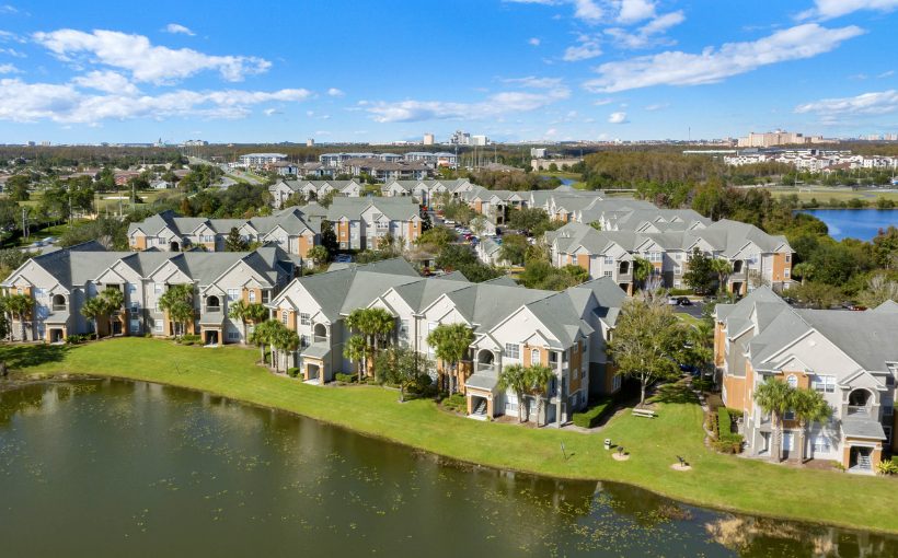 Grandewood Point apartments in Orlando, FL