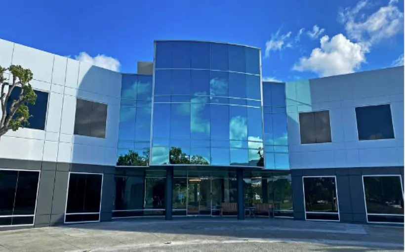 Holt Integrated Circuits Nabs VIEW at 101 Columbia