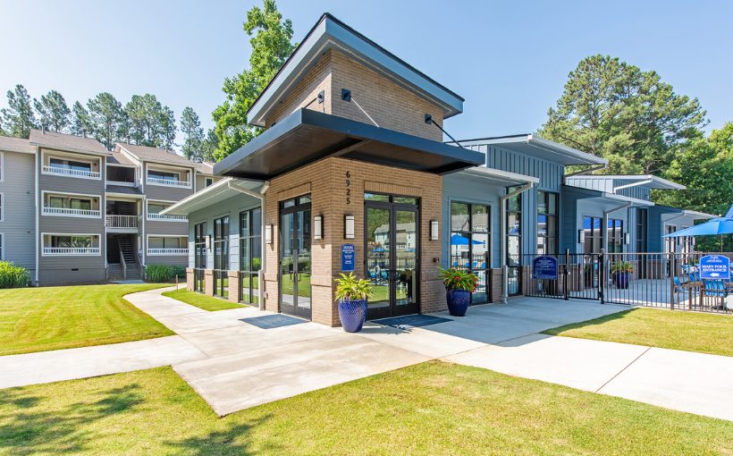 Park at Abernathy Square apartments in Sandy Springs, GA