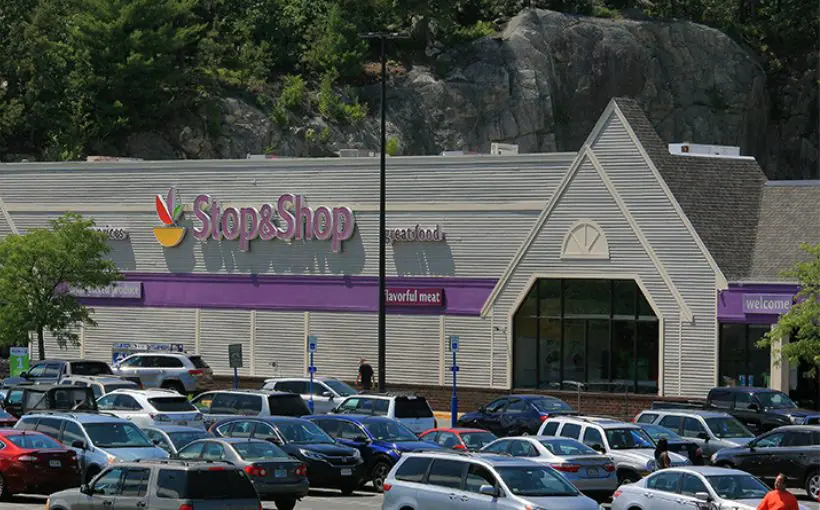 JLL has closed the $39.5-million sale of Saugus (MA) Plaza, a retail center anchored by Stop & Shop, on behalf of seller Federal Realty Investment Trust.