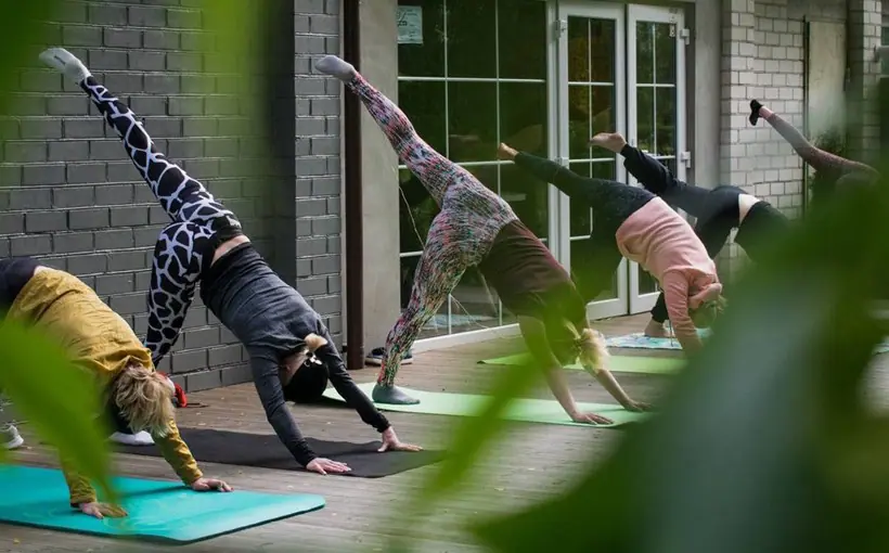 Chicago Circuit Living outdoor yoga class