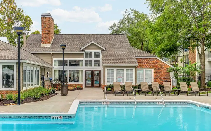 Leste Group and GVA Management have completed the $380M acquisition of a portfolio encompassing five multifamily properties