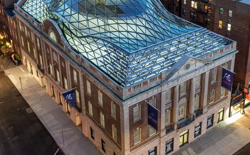 Reading International signed a global retailer to three levels at 44 Union Square, its redeveloped former Tammany headquarters.