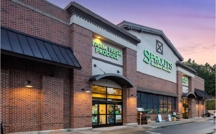 CONNOLLY and Coro Realty Advisors have acquired Sandy Springs Gateway shopping center in Sandy Springs, GA, for $40.5 million