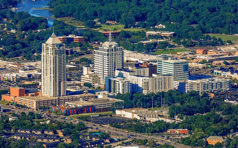 Armada Hoffler Properties, Inc., has added a mix of new retail tenants to the Town Center of Virginia Beach, which is now 97% leased.