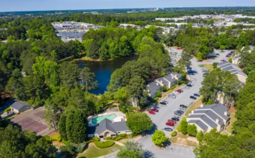 Los Angeles-based MJW Investments has acquired Hidden Lake Apartments in Atlanta’s south Fulton County submarket.