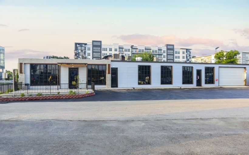 Stratig Building