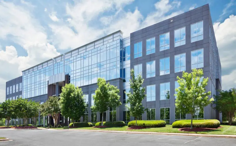 Shopoff Realty Investments, Praelium Commercial Real Estate and Singerman Real Estate, LLC, have acquired the Three Resources Square office in Charlotte, NC.