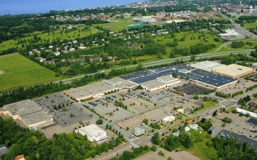 University Mall in South Burlington has been acquired by Taconic Capital Advisors and Eastern Real Estate.