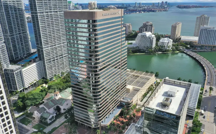 Cushman & Wakefield has arranged a lease of 20,000 square feet at the 701 Brickell office tower for Aon Insurance Company.