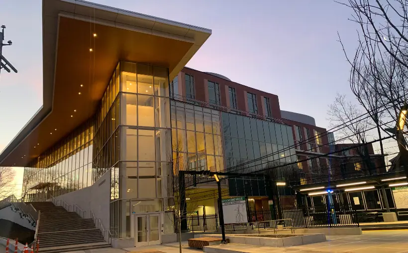 Skanska has completed a 118,000-square-foot STEM education building for Brookline High School.