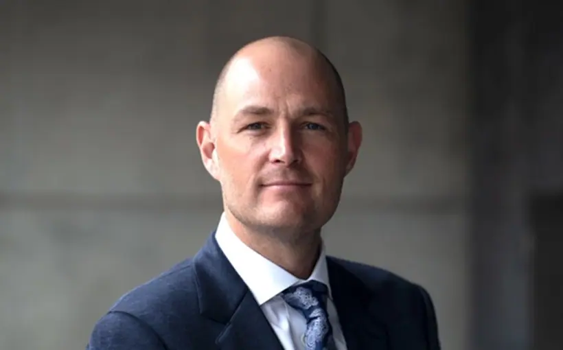 Veleta Capital is partnering with Oaktree Capital Management to establish an institutional real estate lending platform