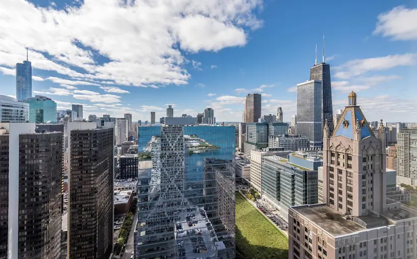 CHI Axis Apartments & Lofts 446 E. Ontario St. Chicago Group Fox