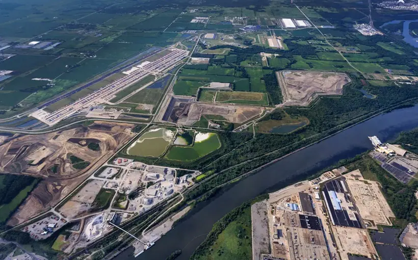 Amazon leased one million square feet at CenterPoint Intermodal Center, the Chicago area's biggest industrial lease of 2022's first quarter