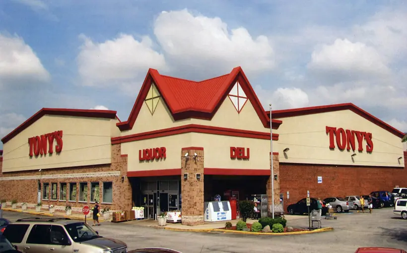 Tony's Fresh Market, which operates 18 stores in the Chicago area, has been sold to private equity giant Apollo