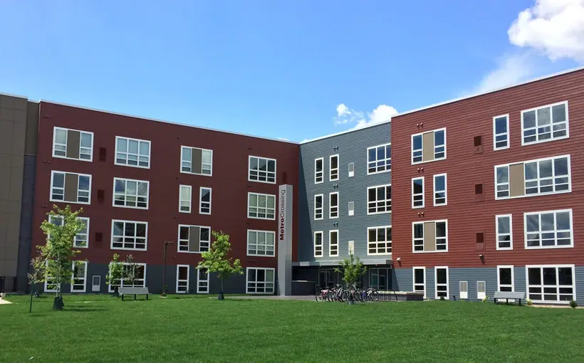 Metro Crossing apartments, popular with studwnts in Eau Claire, WI, has sold for $13.5 million