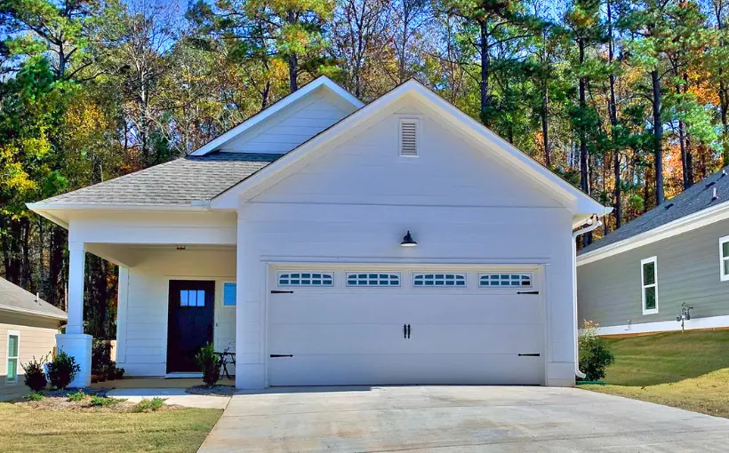 Cushman & Wakefield has arranged the $18.9-million sale of The Cottages on Weaver Avenue, Birmingham’s first build-to-rent community.