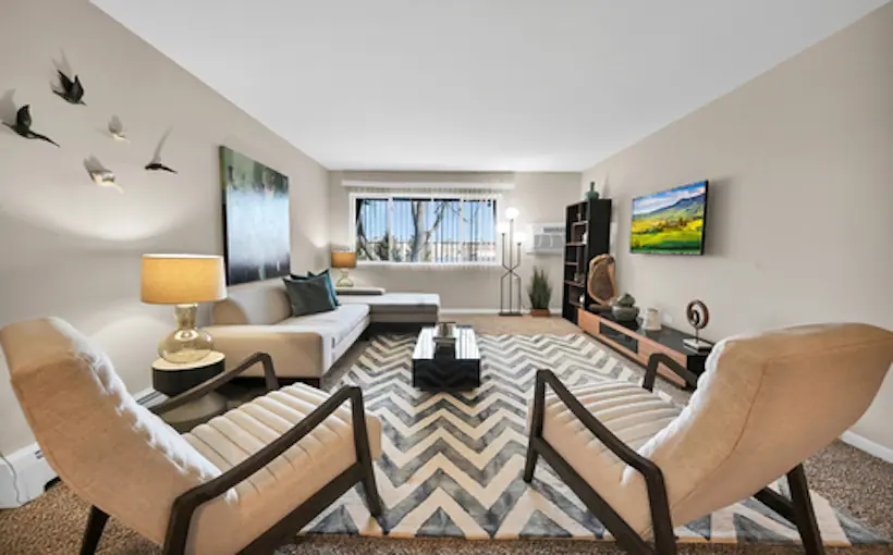NY Family Office Duo Acquire Big 662 Unit Multi-Family in Suburban Chicago