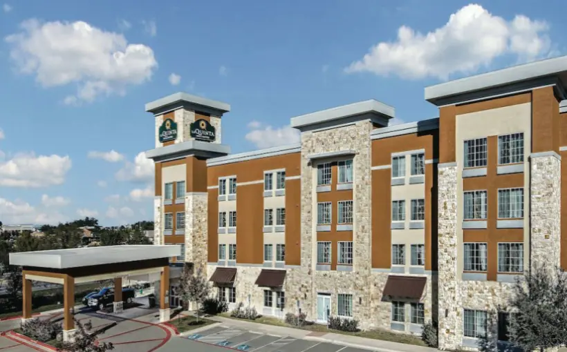 La Quinta Inn & Suites – Austin Email