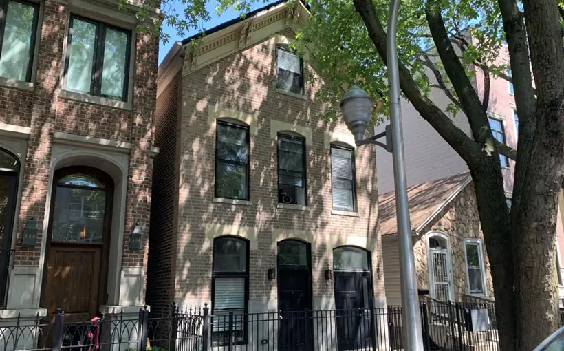 Essex Realty facilitated the sale of 1401 N. Mohawk, an apartment property in Chicago's Old Town neighborhood