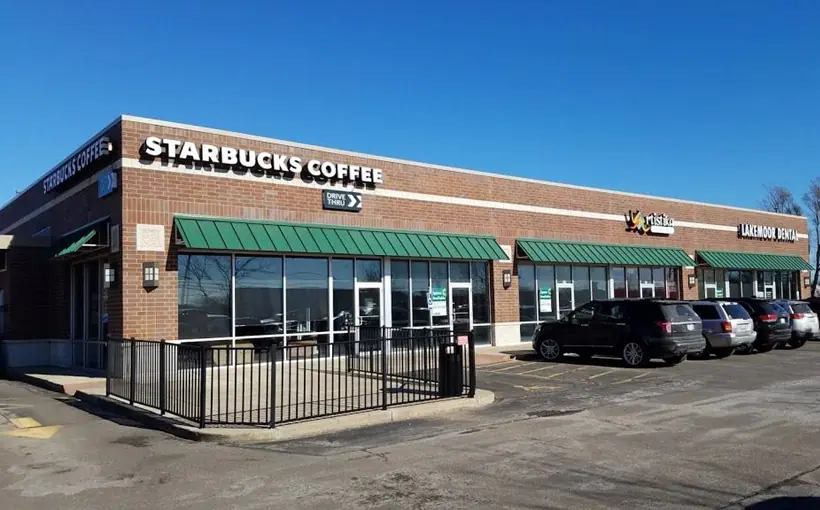 Quantum Real Estate Advisors arranged the sale of a multi-tenant retail center in Hainesville, IL to a private real estate investor