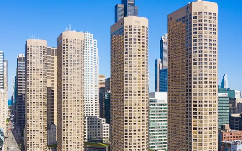 Waterton has added two hospitality veterans to the management team of its Presidential Towers apartment complex in downtown Chicago