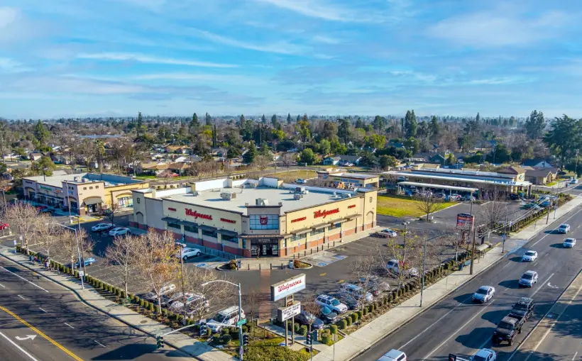 Faris Lee Arranges $7M Sale of Fresno Shopping Center