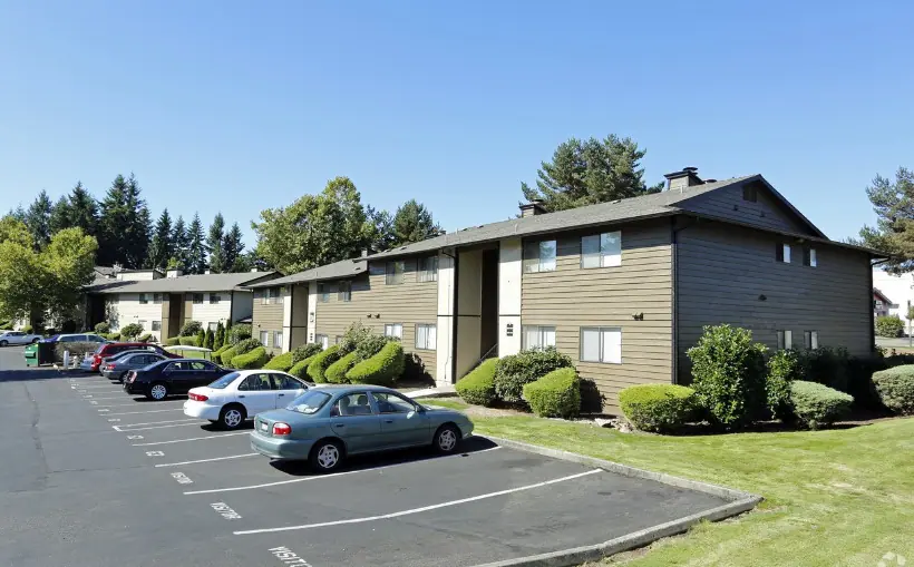 195-Unit Renton, WA Apartment Complex Changes Hands