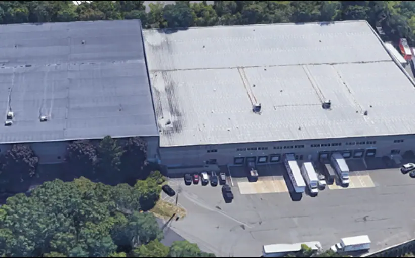Oliver Street Capital and Bain Capital Real Estate has acquired an industrial building in Peabody, MA with $20.4 million in acquisition financing from Metro Credit Union.