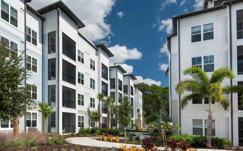 Viewpoint Equities has acquired Aventon Alaira apartments in Orlando, FL with a $72.5 million loan arranged by CBRE.
