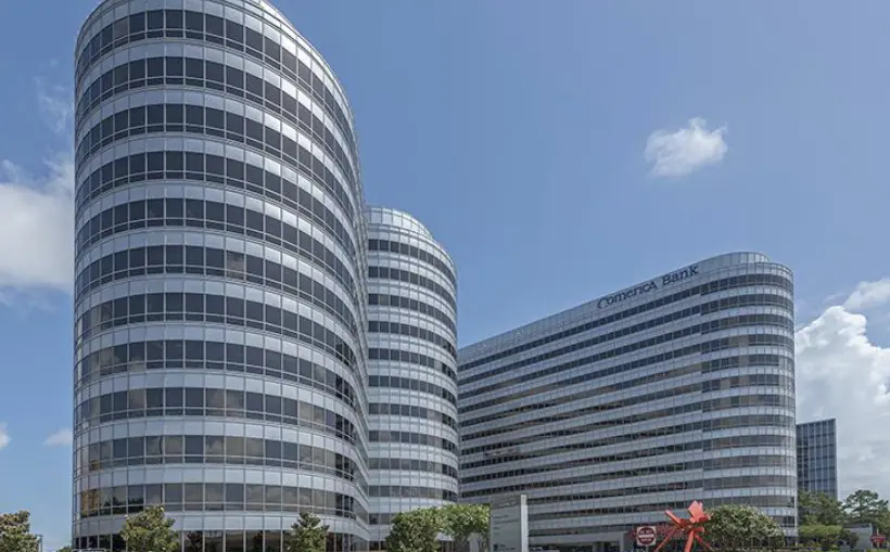 Bond Raise Helps With Houston's Brookhollow Central Refinancing