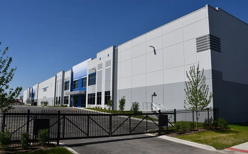 Principle Construction is completing a speculative warehouse on Chicago's South Side for IDI Logistics