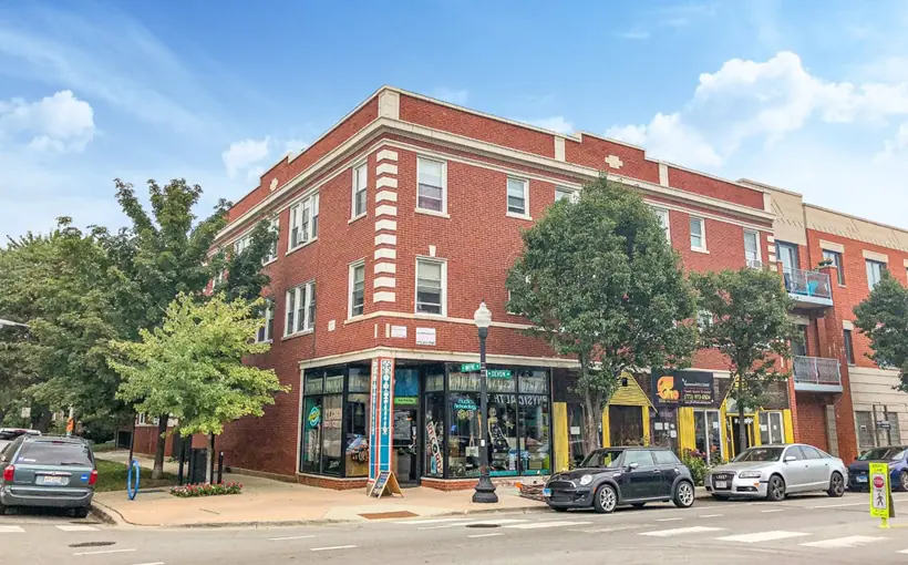 Interra Realty brokered the sale of 6403 N. Wayne Ave., a 16-unit mixed-use property on Chicago's North Side