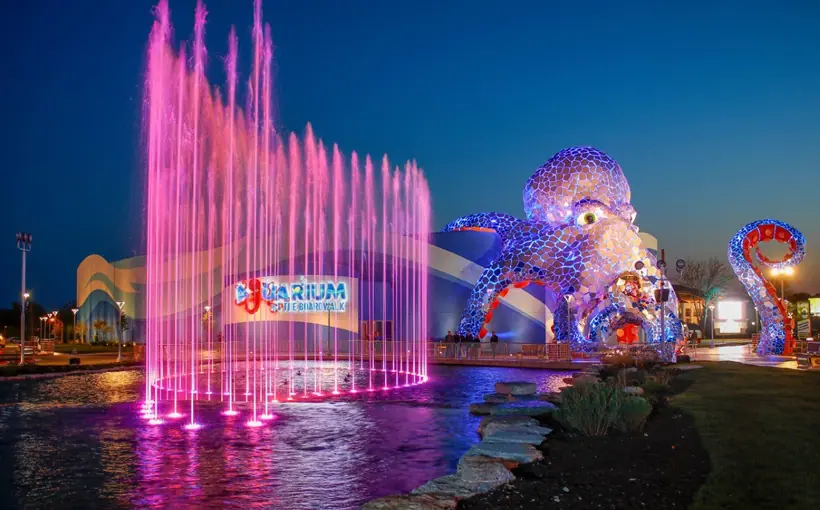 Outside the Lines Completed a water-effects fountain attraction at the newest entertainment complex in Branson, MO