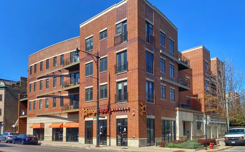 A single-tenant Orangetheory Fitness in Chicago's Wicker Park neighborhood has sold in a transaction arranged by Greenstone Partners