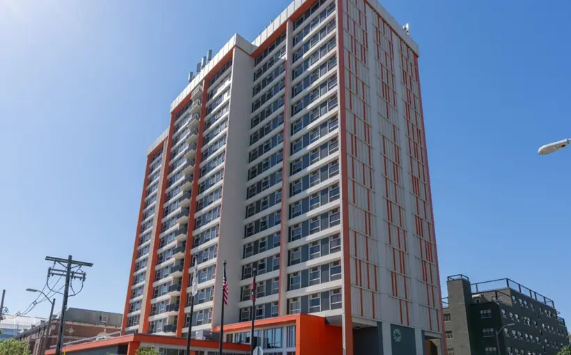 CHI Illini Tower Uriversity of Illinois Urbana-Champaign