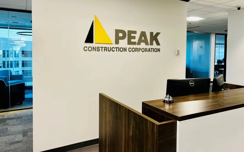 Peak Construction Corproation has relocated its national headquarters to Rosemont, IL, providing conveninent access to Chicagoland and the Midwest