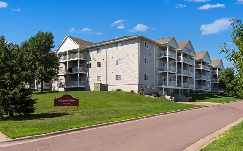 Northmarq's Brett Hood arranged a $199,088,000 recapitalization of 17 apartment properties across three Midwestern states