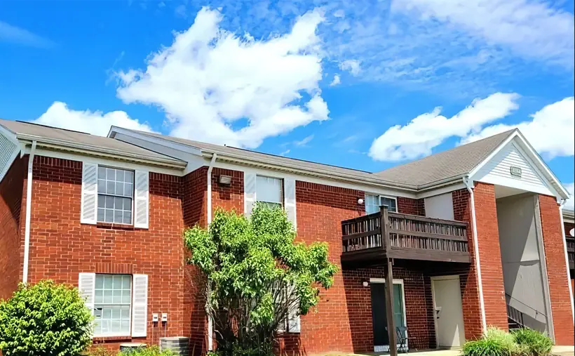 Stonybrook Commons is the first acquisition by Gray Capital's recently launched Midwest multifamily fund