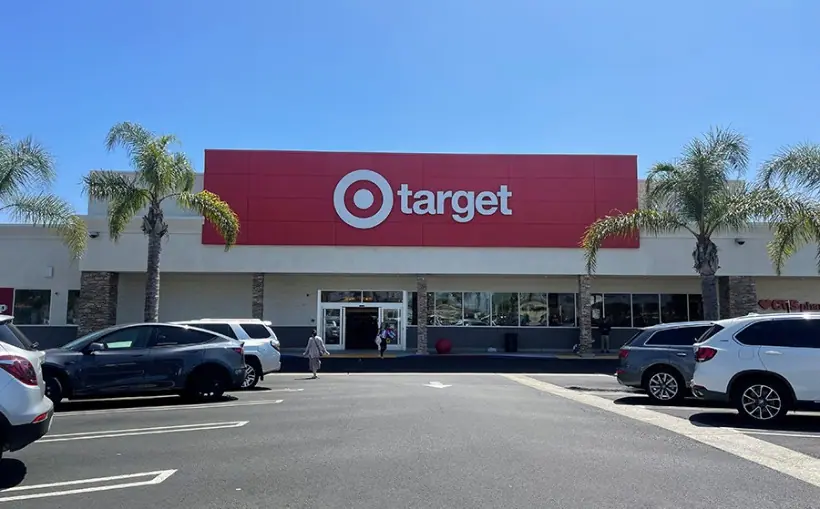 JLL Secures $69M in Financing for OC Retail Portfolio