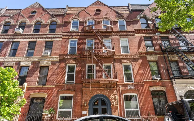 Compass' Adelaide Polsinelli is marketing a 14-unit apartment property in Brooklyn's Park Slope neighborhood