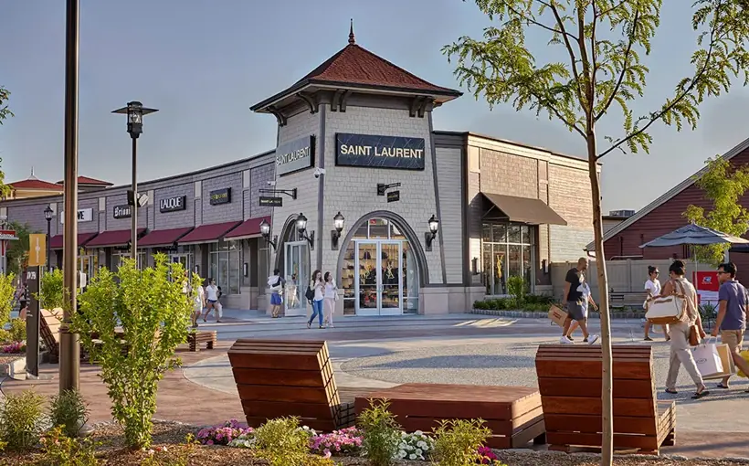 NY Woodbury Common Premium Outlets Woodbury NY