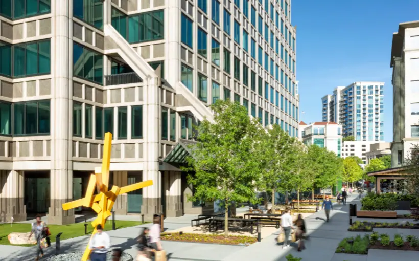 Storage Post has contracted for 15,000 square feet on the 19th floor of One Buckhead Plaza in Atlanta, GA for 13 years.