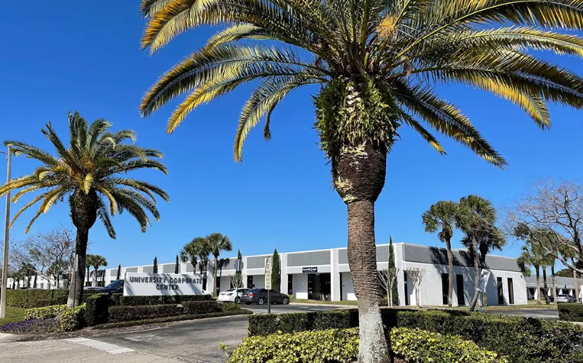 JLL has arranged $15.6 million in financing on behalf of Denholtz Properties for the purchase of University Corporate Center in Winter Park, FL.