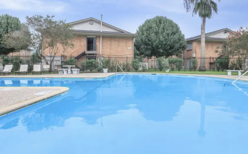 Red Pines sold by Three Pillars 243 units Pasadena Texas