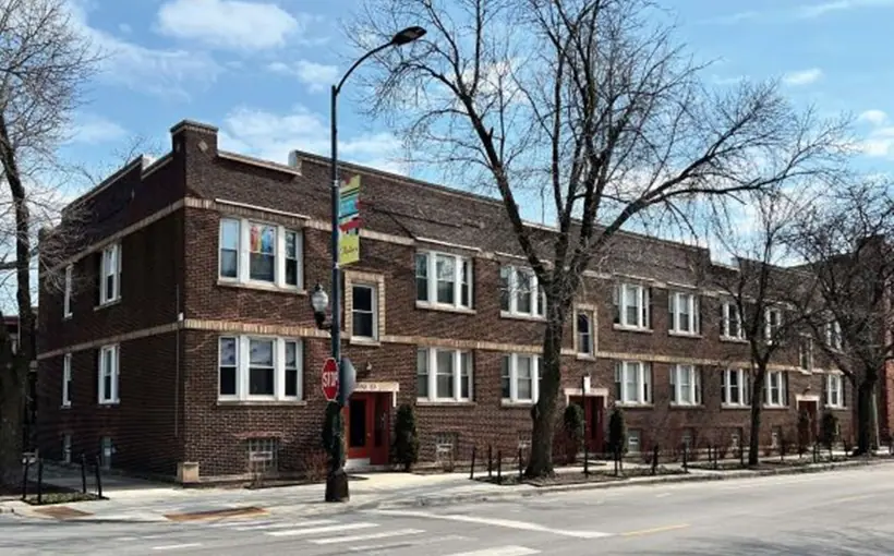 Essex Realty brokered the sale of 5255 N. Damen Ave., a well-maintained apartment property in Bowmanville on Chicago's North Side