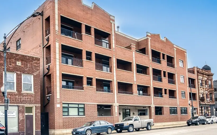 CHI The Maynard at 2904 W Belmont Chicago