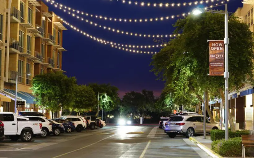 Phoenix High Street sells for $172 million, to expand.