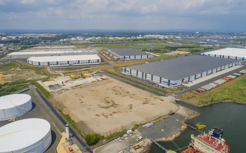 Advance Realty Investors and Greek Development obtained $227 million in construction financing from Wells Fargo for their Linden Logistics Center and Logan North industrial projects in New Jersey